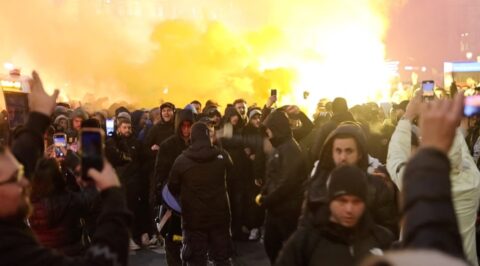 Массовая драка в Амстердаме между болельщиками