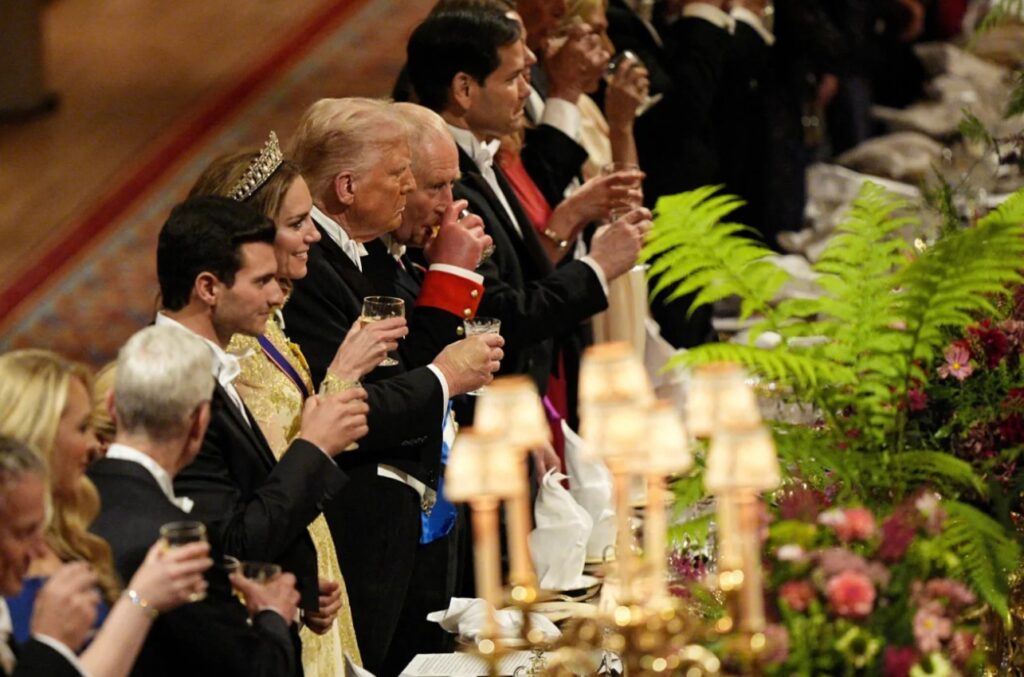 Как Трампа принимали в Виндзоре