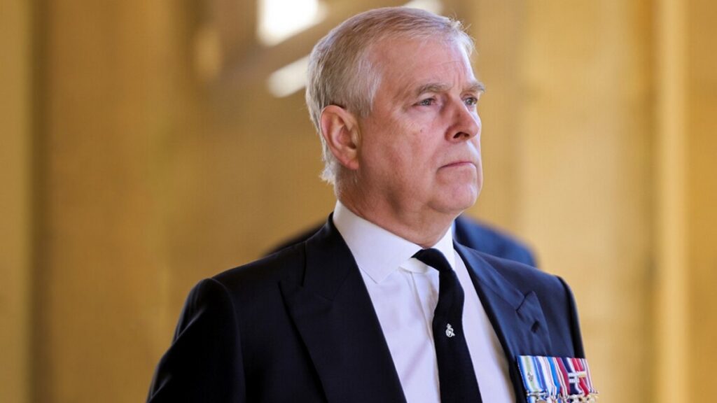 Принц Эндрю задержан