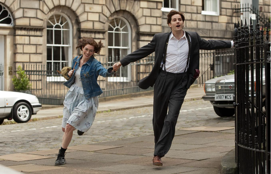 Что влияет на то, как рождается притяжение между людьми