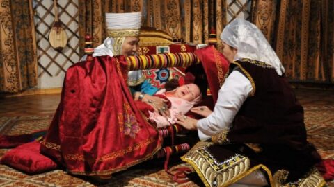 Как кыргызы защищают детей от сглаза