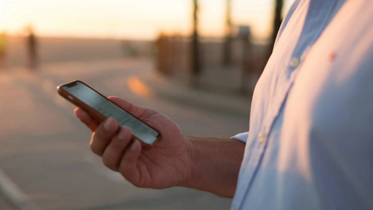 Как сделать из старого смартфона электронную книгу