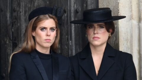 Принцессам Беатрис и Евгении запретили посещать королевские мероприятия